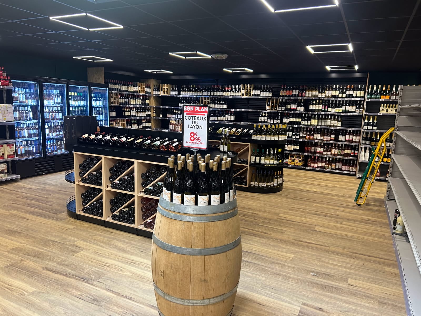 Relamping du Carrefour contact à Saint Just En Chevalet